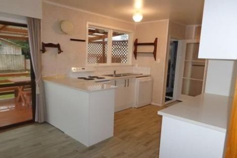 Photo of property in 20 Thomas Avenue, Te Atatu Peninsula, Auckland, 0610