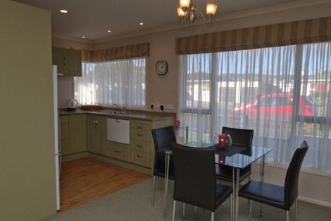 Photo of property in 43 Bowen Street, Levin, 5510