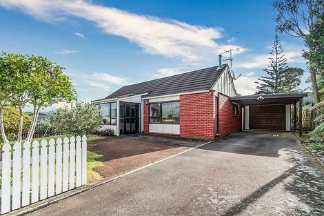 Photo of property in 24 Tiverton Crescent, Whalers Gate, New Plymouth, 4310