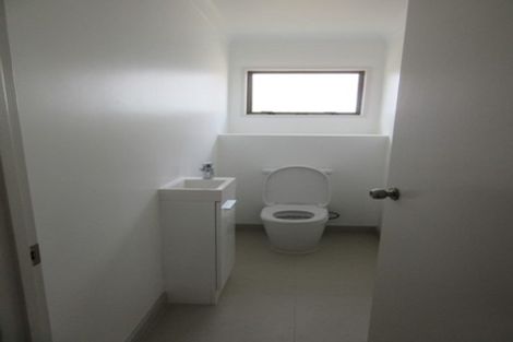 Photo of property in 13 Paulownia Place, Totara Heights, Auckland, 2105