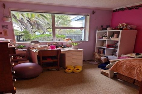 Photo of property in 23 East Street, Greytown, 5712