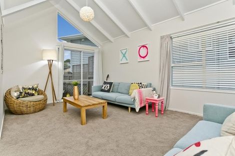 Photo of property in 1/55 Monarch Avenue, Hillcrest, Auckland, 0627