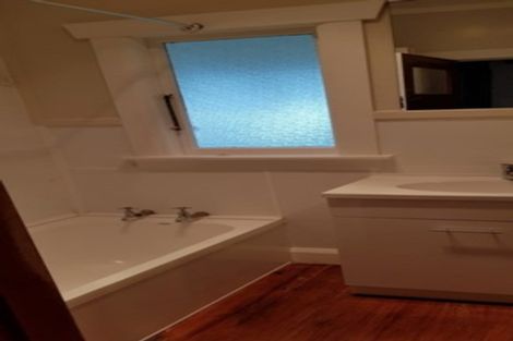 Photo of property in 22 Ngaio Street, Strandon, New Plymouth, 4312