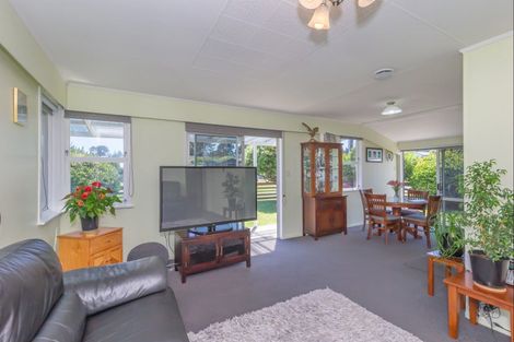 Photo of property in 63 Koputara Road, Himatangi Beach, Foxton, 4891