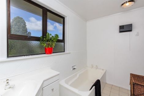 Photo of property in 1/59 Wallath Road, Westown, New Plymouth, 4310