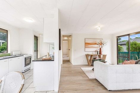 Photo of property in 25 Pinotage Place, Huapai, Kumeu, 0810