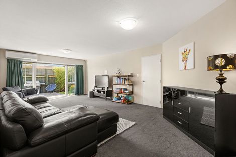Photo of property in 2/18 Barnes Road, Redwood, Christchurch, 8051