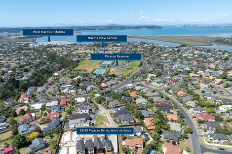 Photo of property in 5/90 Picasso Drive, West Harbour, Auckland, 0618