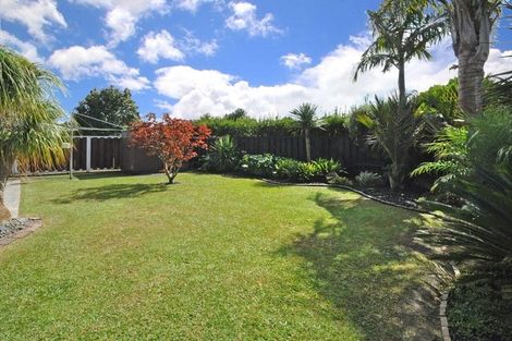 Photo of property in 13 Barnhill Crescent, Pahurehure, Papakura, 2113