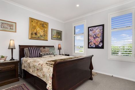 Photo of property in 49 Lakeside Terrace, Omokoroa, 3114