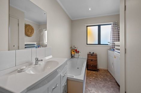 Photo of property in 13a Aronui Road, Bridge Hill, Alexandra, 9320