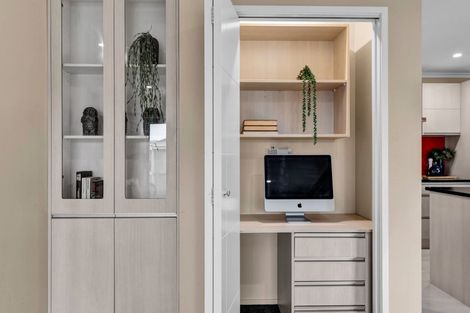 Photo of property in 40 Fernbrook Drive, Hurworth, New Plymouth, 4310