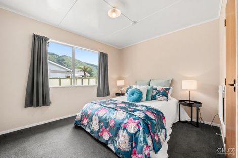 Photo of property in 1/23 Gemstone Drive, Birchville, Upper Hutt, 5018
