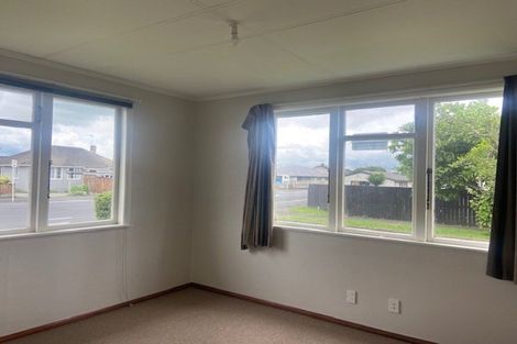 Photo of property in 2 Takahe Street, Frankton, Hamilton, 3204