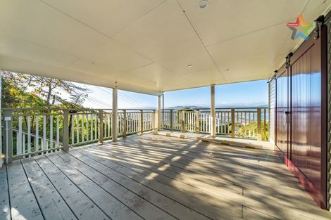 Photo of property in 34 Singers Road, Korokoro, Lower Hutt, 5012