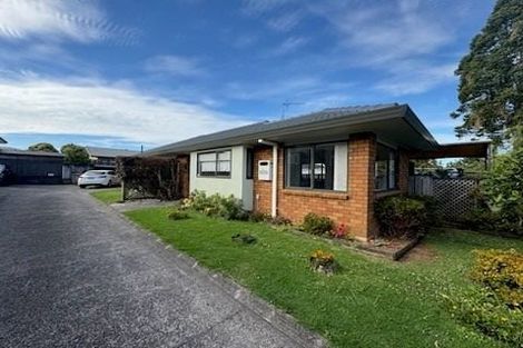 Photo of property in 3 Grande Vue Road, Papatoetoe, Auckland, 2025