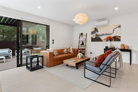 Photo of property in 34a Saltburn Road, Milford, Auckland, 0620