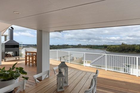 Photo of property in 26 Oyster Place, Omokoroa, 3114
