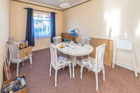 Photo of property in 2 Glasgow Street, Takaro, Palmerston North, 4412