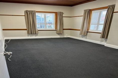 Photo of property in Fire Station Apartments, 54 Northland Road, Northland, Wellington, 6012