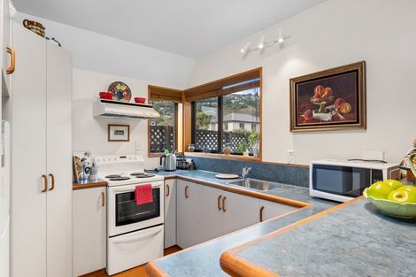 Photo of property in 2/4 Herbs Place, Cashmere, Christchurch, 8022