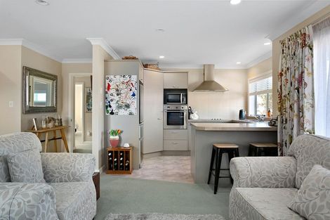 Photo of property in 16 Burr Street, Cambridge, 3434