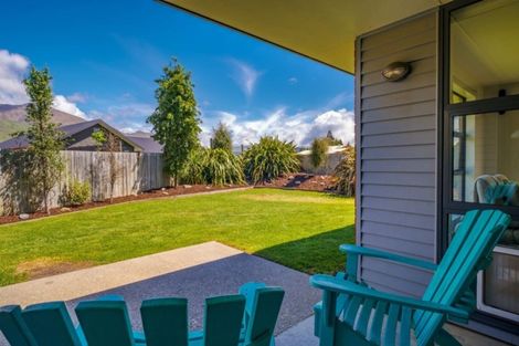 Photo of property in 6 Alpha Close, Wanaka, 9305
