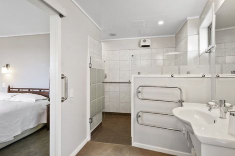 Photo of property in 19 Fairmile Drive, Kinmont Park, Mosgiel, 9024