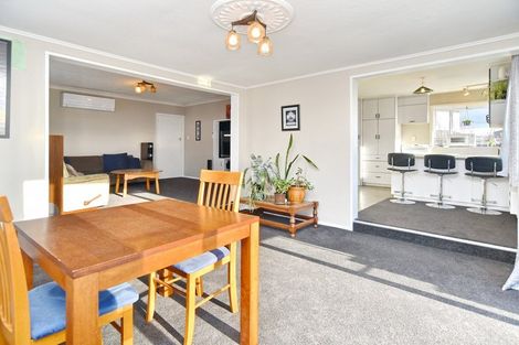 Photo of property in 9 Wildwood Avenue, Wainoni, Christchurch, 8061