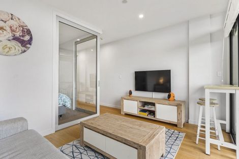 Photo of property in Frank Sargeson Apts, 306/74 Anzac Street, Takapuna, Auckland, 0622