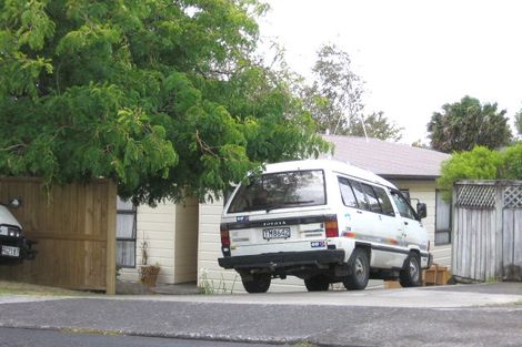 Photo of property in 21b Lancaster Road, Beach Haven, Auckland, 0626
