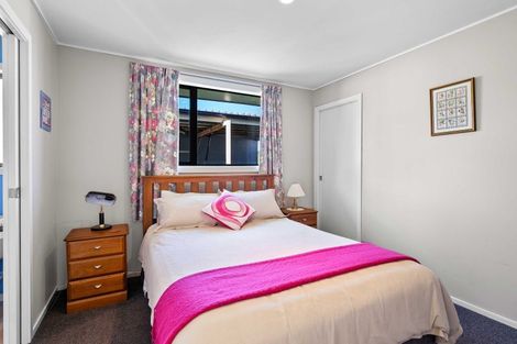 Photo of property in 32 Cruickshank Crescent, Rosedale, Invercargill, 9810