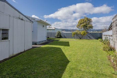 Photo of property in 6 Selwyn Street, Levin, 5510