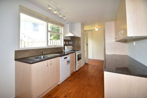 Photo of property in 27 Wallace Road, Ranui, Auckland, 0612