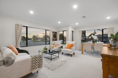 Photo of property in 101 Westerham Drive, Dannemora, Auckland, 2016