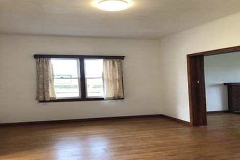 Photo of property in 30 Ponderosa Drive, Oteha, Auckland, 0632