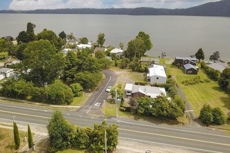 Photo of property in 2 Emery Road, Rotoiti Forest, Rotorua, 3074