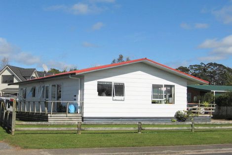 Photo of property in 20 Sarah Avenue, Whitianga, 3510
