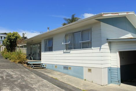 Photo of property in 8 Yorke Road, Haruru, 0204