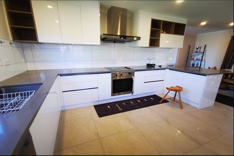 Photo of property in 7 Cairns Crescent, Rototuna, Hamilton, 3210