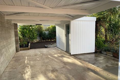 Photo of property in 2 Rutland Place, Milson, Palmerston North, 4414