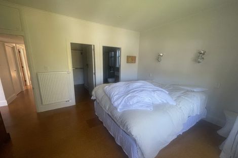 Photo of property in 11 Ngatoto Street, Khandallah, Wellington, 6035