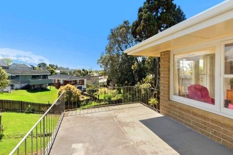 Photo of property in 16 Exminster Street, Blockhouse Bay, Auckland, 0600