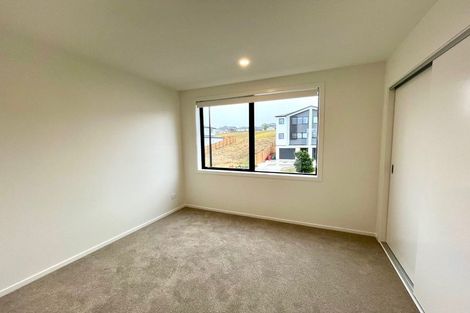 Photo of property in 11/21 Makomako Drive, Orewa, 0931
