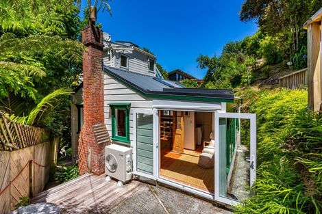 Photo of property in 21 Ferry Road, Days Bay, Lower Hutt, 5013