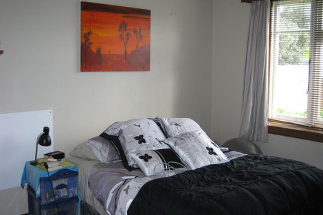 Photo of property in 43 Lyndhurst Street, Takaro, Palmerston North, 4412