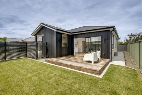 Photo of property in 21 West Place, Greenmeadows, Napier, 4112