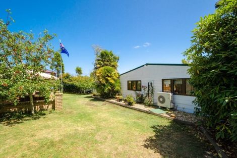 Photo of property in 18 Mcentee Road, Waitakere, Auckland, 0816