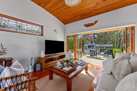Photo of property in 417 Leigh Road, Whangateau, 0985