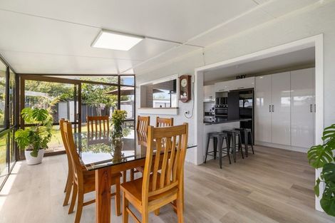 Photo of property in 22 Villa Place, Bell Block, New Plymouth, 4312